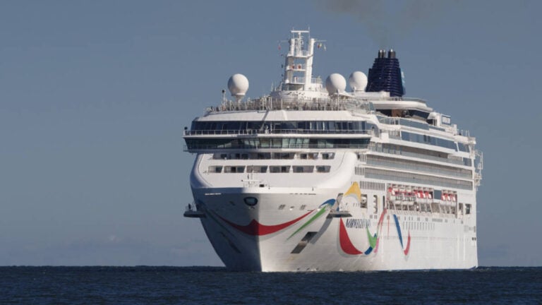 Norwegian Dawn Changes Debarkation Port to Another Country