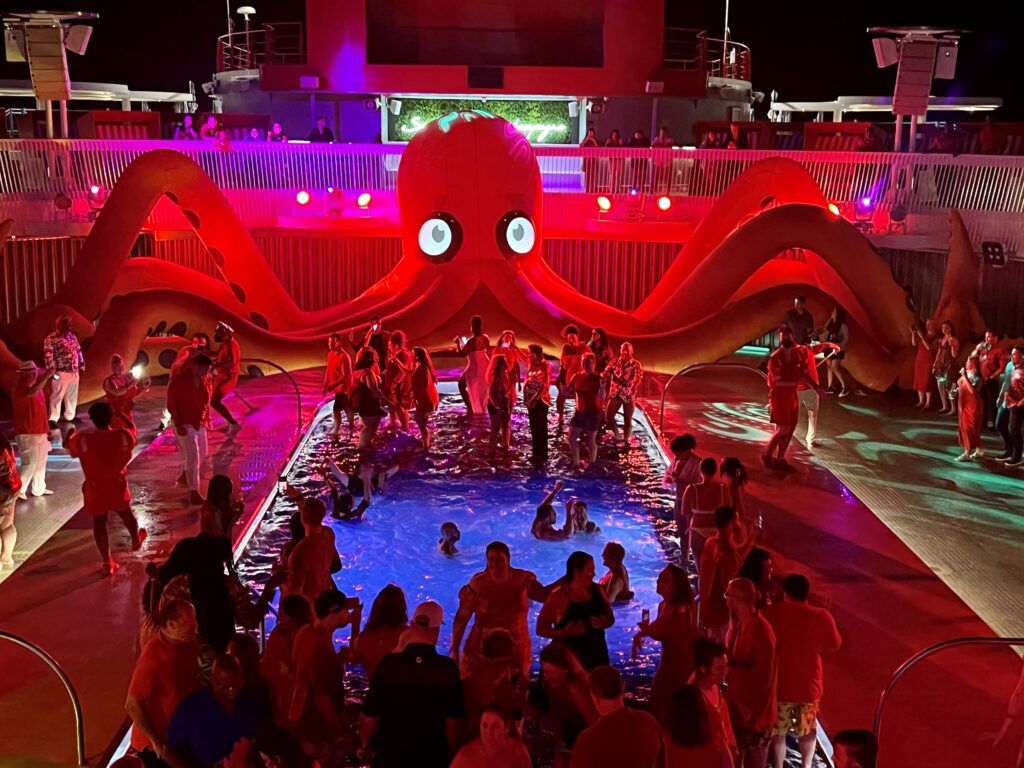 Best Cruise Lines for Adults: Top Picks for a Grown-Up Getaway