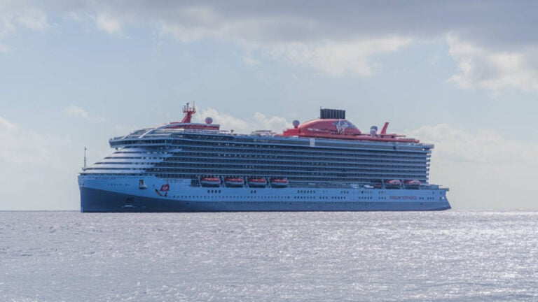FBI Charges Cruise Ship Hairstylist For Assaulting Guests With Fake Massages